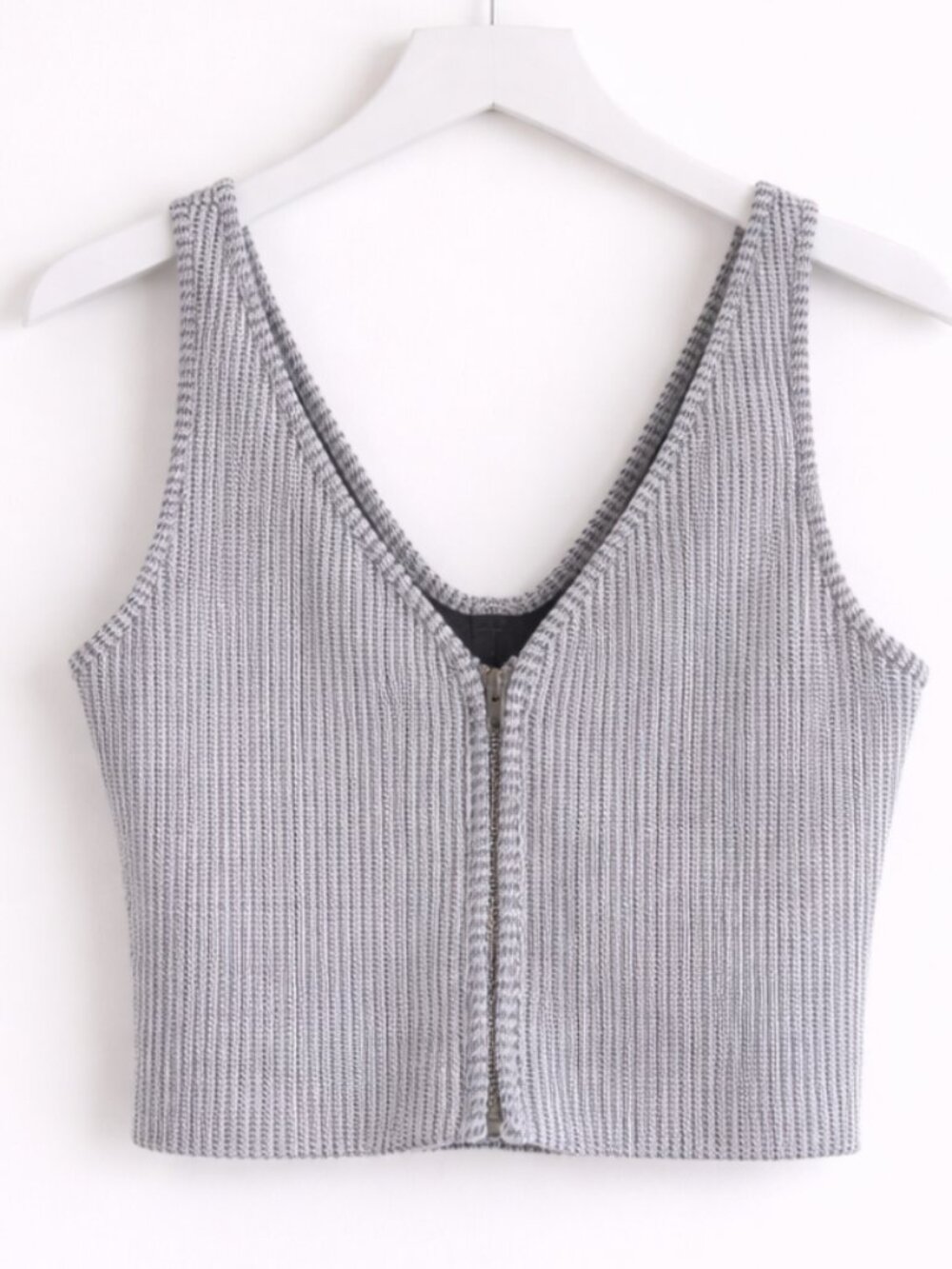 NWT Zara Grey Black white Textured Zip Up Sleeveless V Neck Crop Top